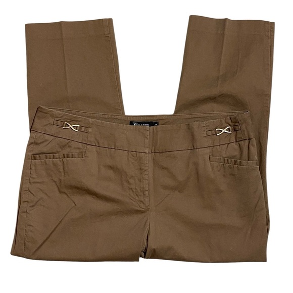 New York & Company Brown Capris - Picture 9 of 10